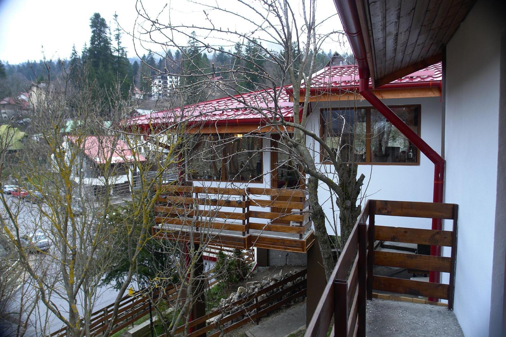 New Aosta Garden Hotel Sinaia Kültér fotó
